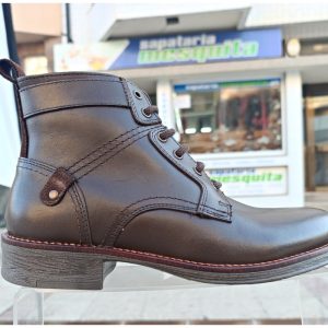 Bota de homem MV com atacadores e fecho em pele cor castanho