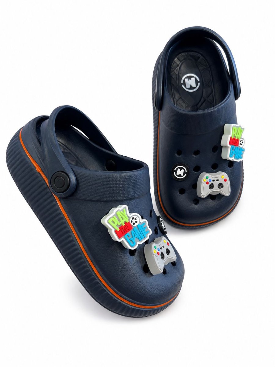 Babuche Infantil Masculino com Pins e Led Azul Marinho